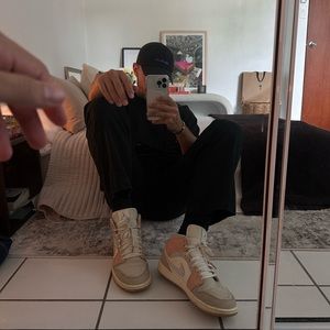 Air Jordan 1 Sneakers